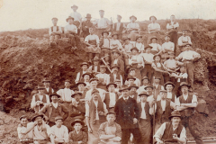 Arbeiter beim Bau der Wieslauterbahn, 1909