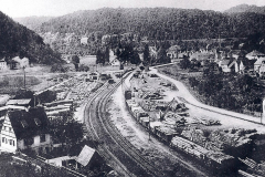 Blick vom Etschberg auf die Gleisanlagen in Hinterweidenthal Ort, 1940.