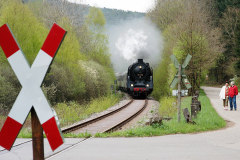 01 118 wurde am 30.04.2006 am Bü Moosbachtal gesichtet (Foto: Seebald, Pirmasens)