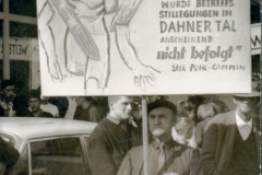 Erik Pohl-Cammin, bekannter Maler aus Dahn, mit treffendem Plakat
